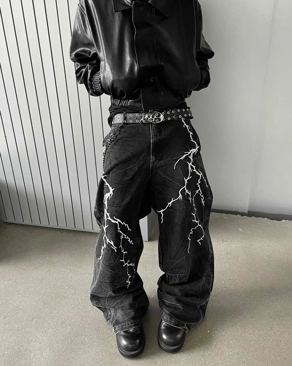 Washed Heavy Embroidery Denim Pants