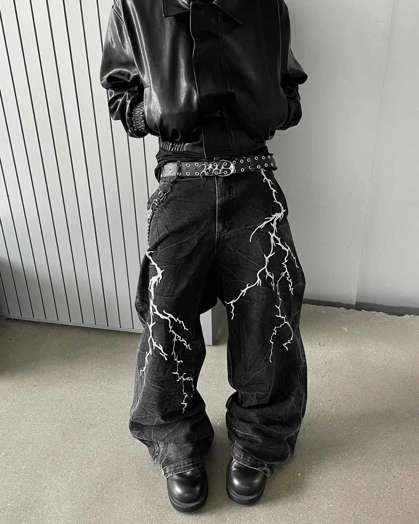 Washed Heavy Embroidery Denim Pants